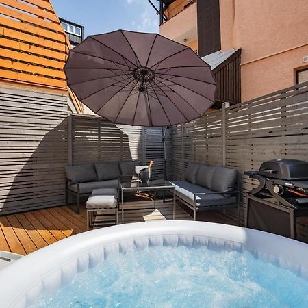 Terrace Apartment With 5 Rooms, Whirlpool And Bbq 아우크스부르크 외부 사진